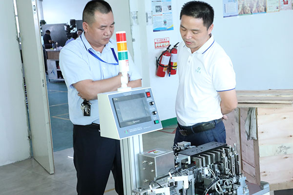 廣州全自動點膠機供應商