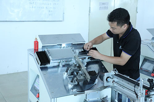 高速點(diǎn)膠機(jī)價(jià)格