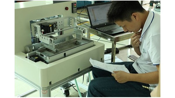 多功能自動點(diǎn)膠機(jī)