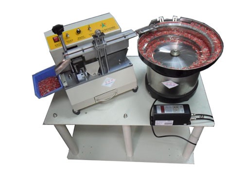 CR-701A高速自動(dòng)散裝LED切腳機(jī)（內(nèi)掛式）