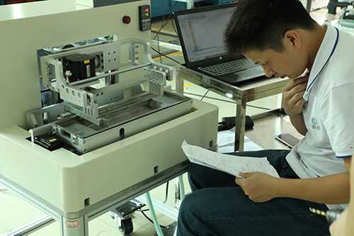 自動點(diǎn)膠機(jī)廠家