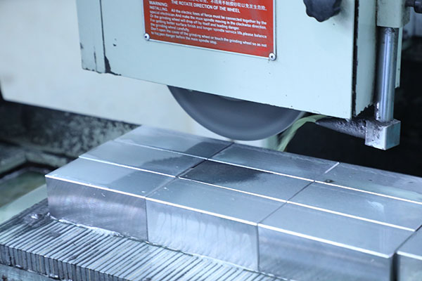 深圳視覺點(diǎn)膠機(jī)廠家