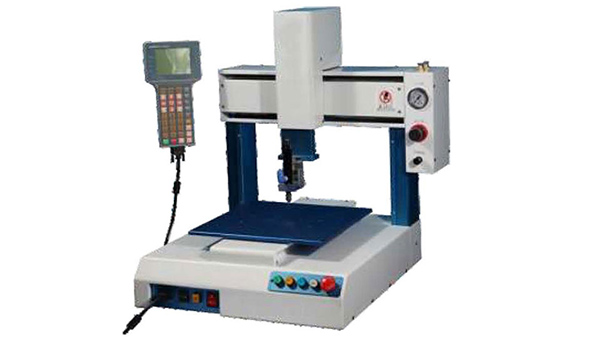 電子行業為什么需要使用高精密點膠技術？